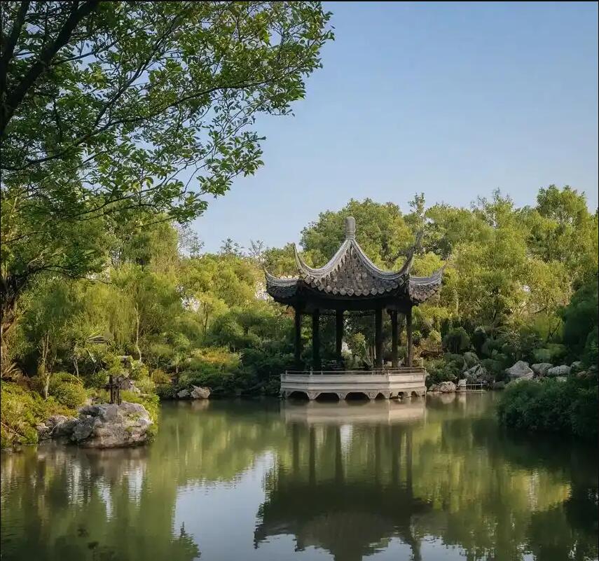 上海书雪餐饮有限公司